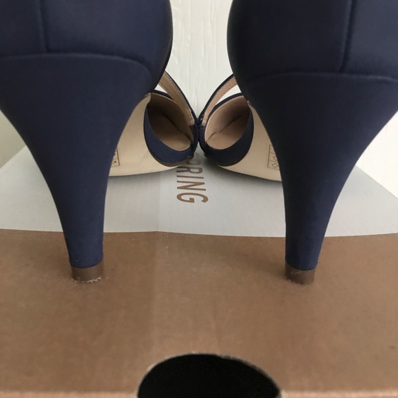 3’inch soft suede heels - Picture 3 of 6